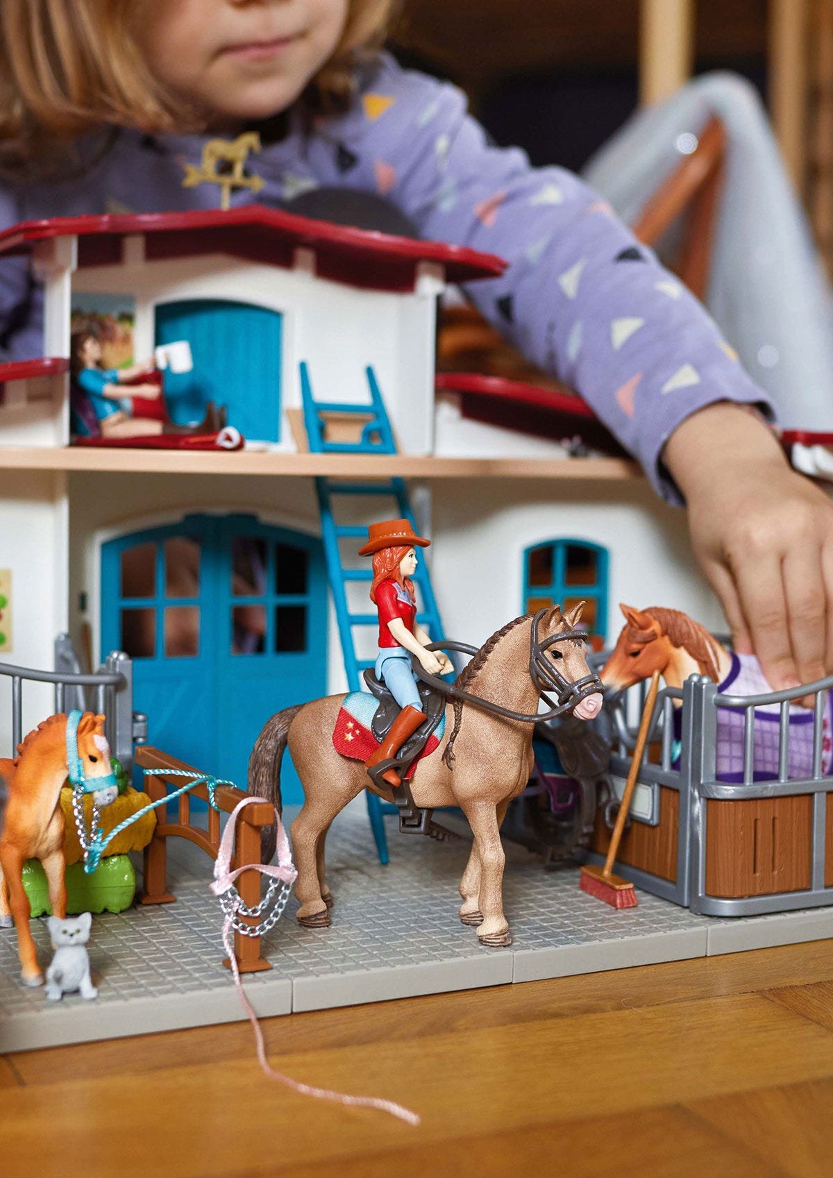 HORSE CLUB Une curie Pleine De Chevaux Schleich HORSE CLUB Une curie Pleine De Chevaux Schleich