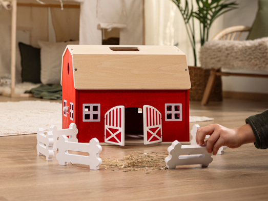 Ferme en bois en lot